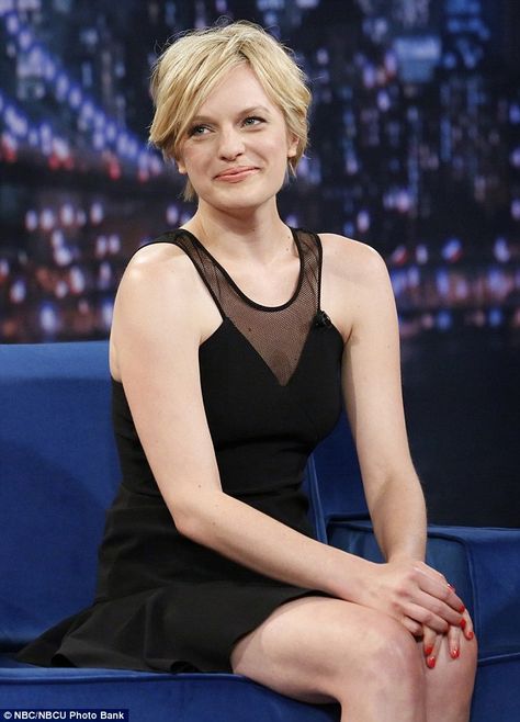 Glowing: The 30-year-old Mad Men star was radiant with confidence thanks in part to her new lighter do Elizabeth Moss Short Hair, Emily Mortimer, Blonde Haircut, Elizabeth Moss, Jen Selter, Fat Burning Cardio, Elisabeth Moss, Flamboyant Gamine, Handmaid's Tale