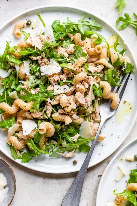 This Mayo-less Tuna Pasta Salad is the answer if you’re not a fan of mayonnaise and love a cold tuna pasta salad for lunch or light dinner on a hot summer day. #pastasalad #tuna #tunapastasalad #macaronisalad #lunch #healthyrecipes #weightwatcherrecipes #lowcalorierecipes #healthyrecipe #cannedtuna Tuna Noodle Salad, Cold Tuna Pasta Salad, Abundant Garden, Tuna Macaroni Salad, Tuna Pasta Salad, What Is Healthy Food, Tuna Salad Pasta, Tuna Noodle, Tuna Pasta