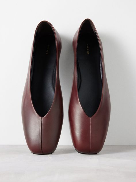 The 9 New-In Pieces You Need to See This Week | Who What Wear Burgundy Flats Outfit, Fall Flats Outfit, Burgundy Flats, Flats Outfit, Dark Burgundy, Shoe Inspo, Shoe Boot Sandals, How To Make Shoes, Leather Ballet Flats