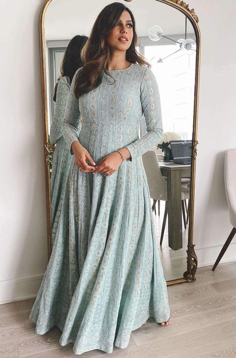 Anarkali Suits Designer, Chikankari Anarkali, Designer Anarkali Dresses, Anarkali Dress Pattern, Indian Dresses Traditional, Salwar Kamiz, Indian Gowns Dresses, Indian Gowns, Stylish Party Dresses