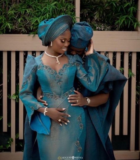 Yoruba Wedding Nigerian Wedding Photoshoot, Peach Traditional Wedding Attire, Yuroba Wedding Dresses, Yoruba Wedding Dresses Traditional, Yoruba Wedding Engagement, Nigeria Outfit, Yoruba Wedding Dress, Nigerian Clothes, Nigerian Traditional Attire