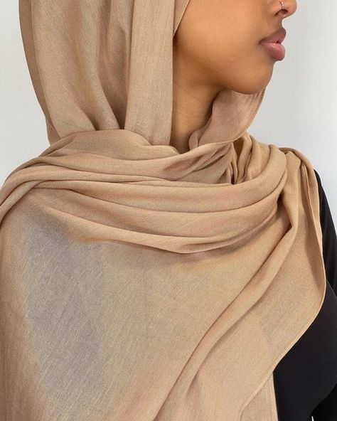 Modal Hijab, Hijab Colors, Hijab Style Casual, Hijabi Outfits Casual, Hijabi Outfits, Hijab Tutorial, Beautiful Hijab, The Environment, Muslim Fashion