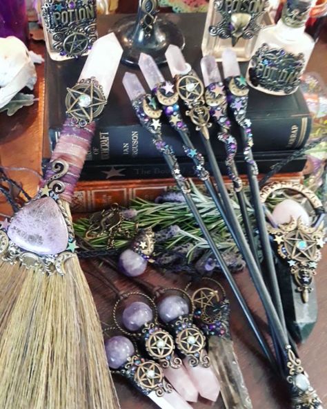 Crystal Wands and Besoms Successful Etsy Shop, Wiccan Decor, Pagan Crafts, Witches Altar, Witchy Crafts, Baby Witch, Magic Aesthetic, Modern Witch, Witchy Decor