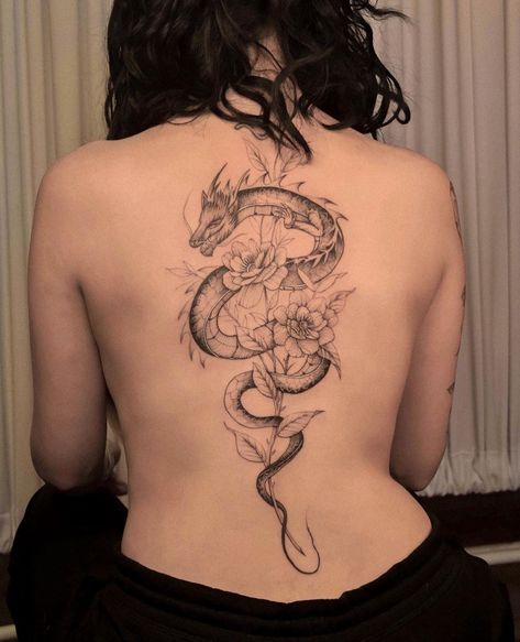 Back Tattoo Floral, Fineline Dragon Tattoo, Dragon Tattoo With Flowers, Dragon Back Tattoo, Dragon Thigh Tattoo, Dragon Tattoo Back, Tattoo Floral, Hip Thigh Tattoos, Dragon Tattoo For Women