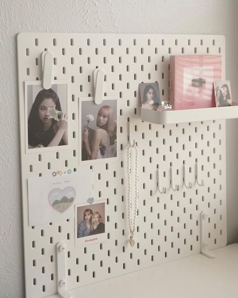 Bedroom Inspo Black, Ikea Board, Skådis Ikea, Bloom Core, Desk For, Pegboard Craft Room, Kpop Desk, Desk Ikea, Ikea Pegboard