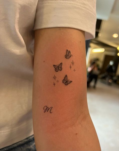 215+ Adorable Dainty Tattoos Ideas (2023) - TattoosBoyGirl Cute Random Tattoos Simple, Small Chest Piece Tattoo Female, Meaningful Small Tattoo Ideas, Dainty First Tattoos, Butterfly Flying Up Arm Tattoo, Best Friend Spanish Tattoos, 3 Dainty Butterfly Tattoo, Small Tattoos Meaning Self Love, Peace Over Everything Tattoo