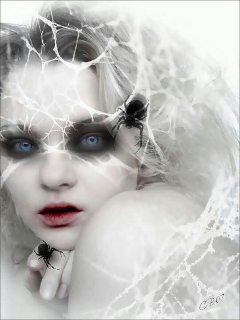 White goddess Halloween Maquillaje, Ghost Makeup, Dope Pics, Spider Queen, Halloween Fest, Ghost Costume, Queen Costume, Male Makeup, White Witch