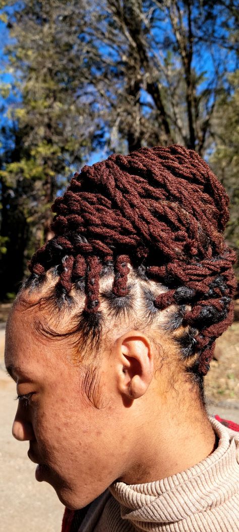 This is yarn in brown. So cheap for this hairstyle. We are talking $4 dollars for hair. Yarn Twist Hairstyles, Brown Natural Hair, Yarn Twist, Yarn Braids, Protective Style, Dreadlock Hairstyles, Twist Hairstyles, Protective Styles, Yarn Colors