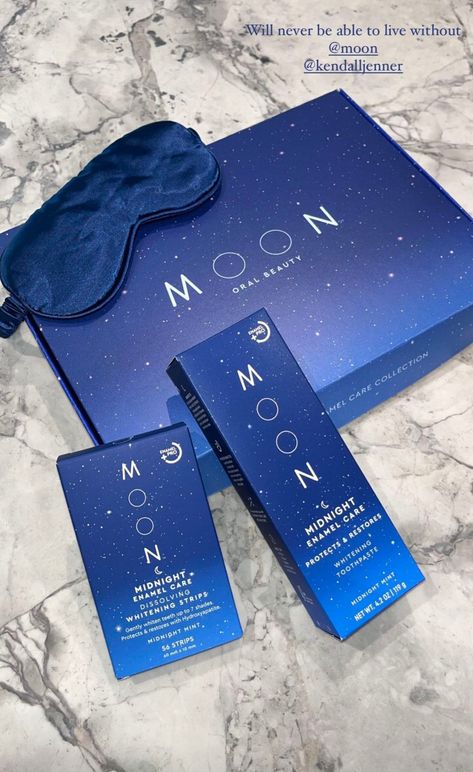 Blue Makeup Packaging, Creative Pr Package Ideas, Pr Package Ideas, Pr Package, Pr Kit, Wedding Pool Party, Rich Women Lifestyle, Eco Beauty, Cosmetic Packaging Design