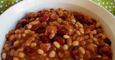 This is a tried and true recipe that serves 30...one that we served many times at a fall barn party in years gone by.   Then we multiplied ... Beans For A Crowd, Freeze Veggies, Calico Baked Beans, Farmer Sausage, Bean Bake, Calico Beans, Baked Bean Recipes, Dry Beans, Cooking For A Crowd