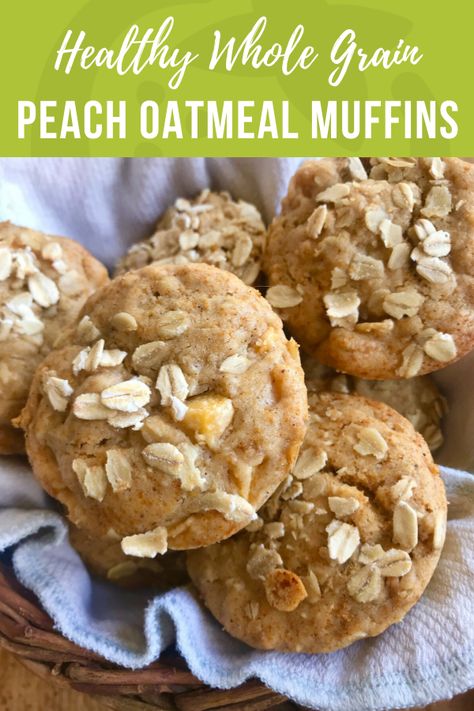 Healthy Peach Oatmeal, Peaches Oatmeal, Peach Oatmeal Muffins, Soft Muffins, Muffin Healthy, Oatmeal Muffin, Oatmeal Muffins Healthy, Peach Oatmeal, Peach Muffins