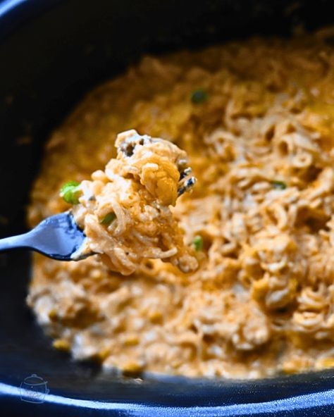 Slow Cooker Buffalo Chicken Ramen Meal Recipe Ramen Dishes, Chicken And Ramen, Creamy Buffalo Sauce, Lazy Meals, Chicken Sloppy Joes, Chicken Ramen Recipe, Slow Cooker Buffalo Chicken, Shredded Buffalo Chicken, Slow Cooker Appetizers