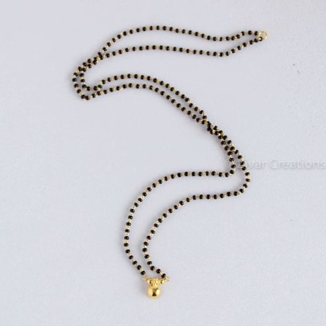 Wati Mangalsutra Designs Gold, Mangalsutra Maharashtrian, Silver Mangalsutra, Long Mangalsutra, Antique Gold Bracelet, Mangalsutra Chain, Neck Pieces Jewelry, Black Beads Mangalsutra, Black Beads Mangalsutra Design