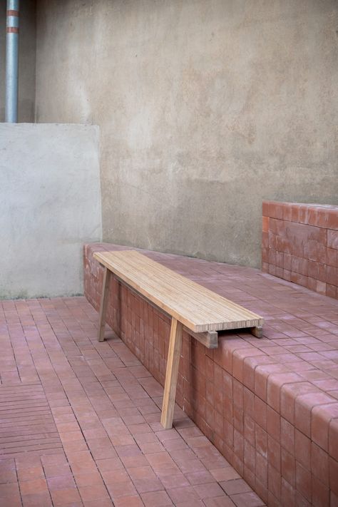 Studio 17, Long Bench, Small Bench, Outdoor Stairs, Urban Furniture, Urban Fabric, Bench Designs, Architecture Studio, Enjoy The Sunshine