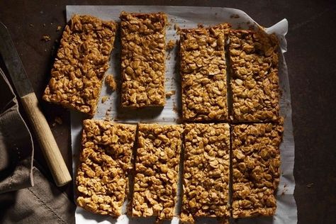 Made something new this week with my Forks Over Knives recipe app. Thought I’d share it. I love granola bars. This was a great breakfast. I used almond butter instead of peanut butter. Wfpb Snacks, Peanut Butter Granola Bars, Vegan Energy Balls, Peanut Butter Granola, Peanut Butter Roll, Homemade Granola Bars, Forks Over Knives, Plant Based Whole Foods, Star Food