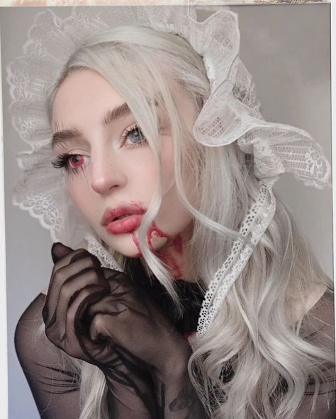 𝔅𝔩𝔬𝔬𝔡 𝔵 𝔩𝔬𝔳𝔢 ♥ ♥ ♥ ♥ ♥  @dollblacks dress  @youvimi Lolita cap  @ttd_eye lens ! Cod Girl With Heterochromia, Demi Rose Mawby, Makeup Nails Art, Eye Lens, Motorbike Girl, Demi Rose, Herbs And Spices, Healing Herbs, Pose Reference Photo