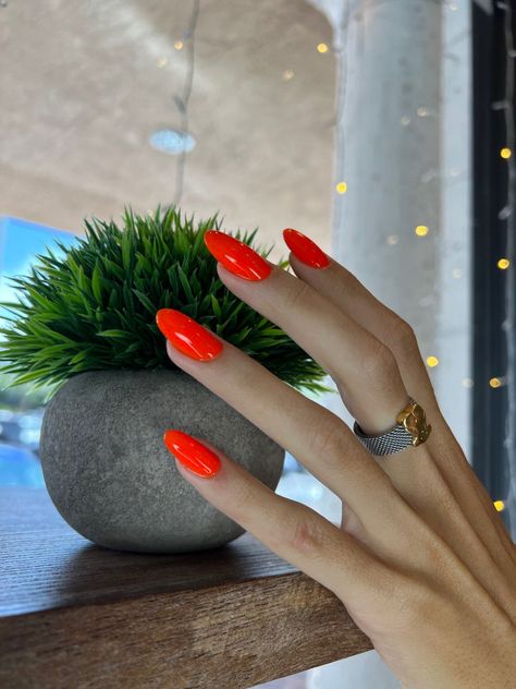 Bright Color Nail Ideas, Bright Red Orange Nails, Bright Red Summer Nails, Acrylic Nail Designs For Summer, Silver Tip Nails, Beach Nails Designs, Summer Beach Nails, Red Orange Nails, Red Summer Nails