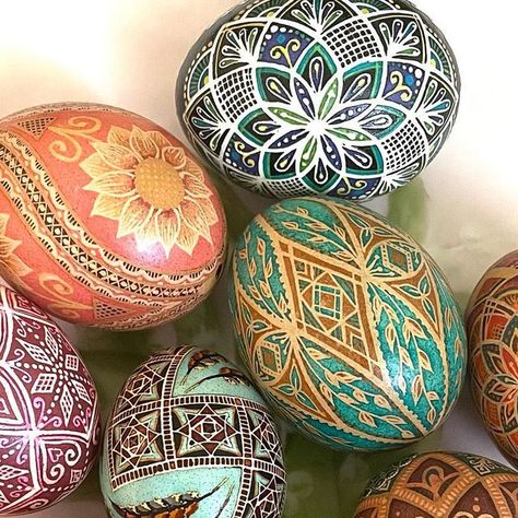 Ukranian Eggs, Pysanka Eggs, Feeling Feelings, Pysanky Eggs Pattern, Decorated Eggs, Ceramic Egg, Ukrainian Easter, Pysanky Eggs, Egg Dye