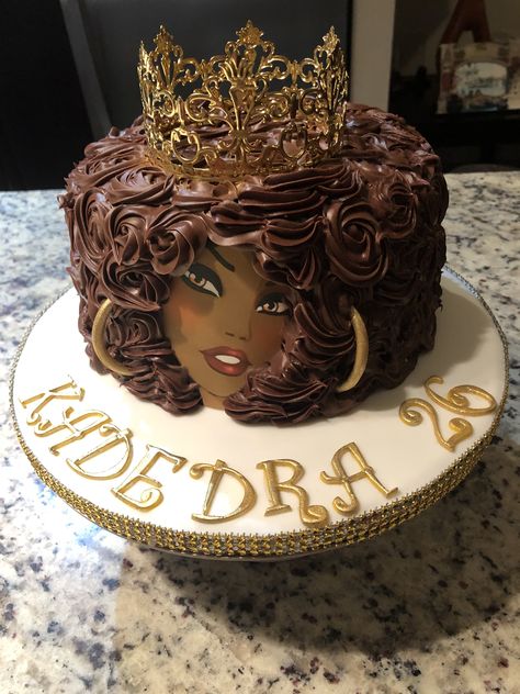 Afro Diva Birthday Cake! Diva Birthday Cakes, Birthday Cake Crown, Diva Cakes, Queen Cakes, Cake Image, Cake Decorating Classes, Edible Image Cake, Girl Cupcakes, Birthday Cakes For Women