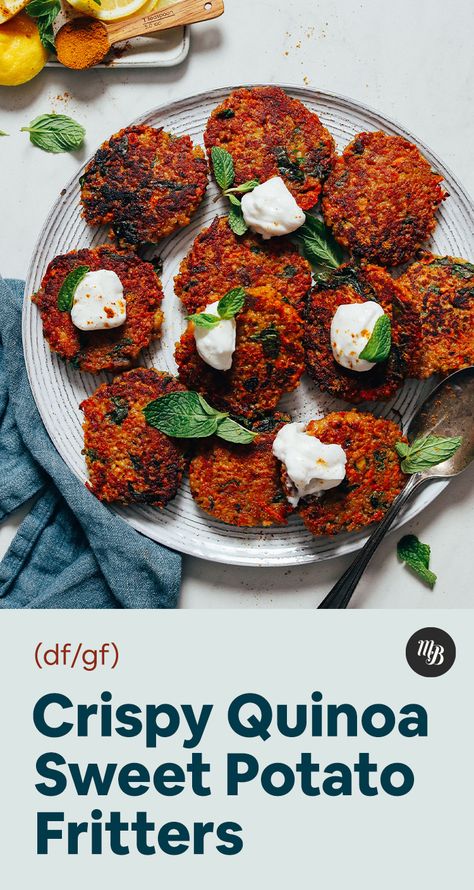 30-Minute Sweet Potato Quinoa FRITTERS! The perfect use for leftover grains and veggies with BIG flavor! #recipe #minimalistbaker #vegetarian #glutenfree Quinoa Fritters, Spinach And Eggs, Sweet Potato Quinoa, Sweet Potato Fritters, Crispy Quinoa, Quinoa Sweet Potato, Potato Fritters, Minimalist Baker, Cloud Bread