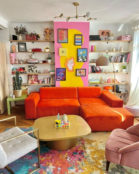 Colourful Living Room, Apartment Aesthetic, Hus Inspiration, Apartment Decor Inspiration, Decoration Inspiration, Home Decorating Ideas, Apartment Inspiration, Living Room Inspo, Eclectic Home