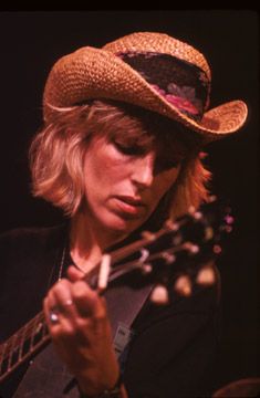 Lucinda Williams (photo by Robert Corwin) Williams Aesthetic, Super Gals, Lucinda Williams, Coney Island Baby, Aquarius Birthday, Americana Music, Jazz Musicians, Music People, Coney Island