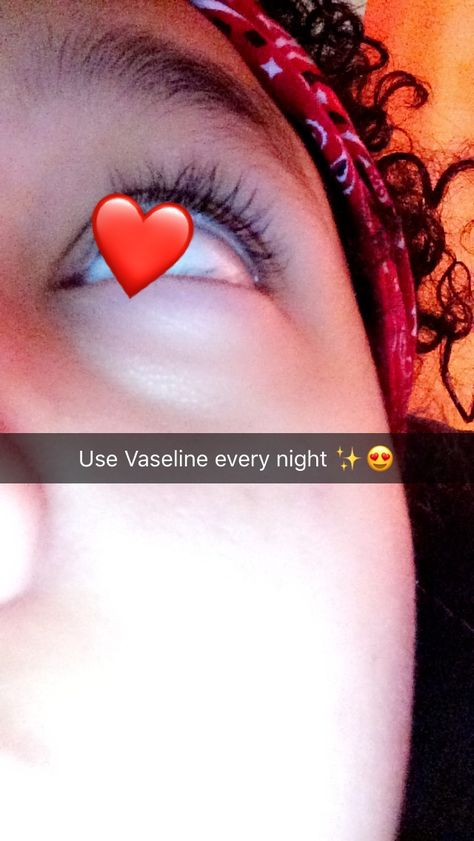 Vaseline & aloe for eyelash/ brow growth ❤️! Eyelash Vaseline, How To Put Vaseline On Eyelashes, Olive Oil And Vaseline For Eyelashes, What Does Vaseline Do To Your Eyelashes, Eyelash Hacks Vaseline, Brow Growth, Girl Hacks, Girl Tips, Vaseline