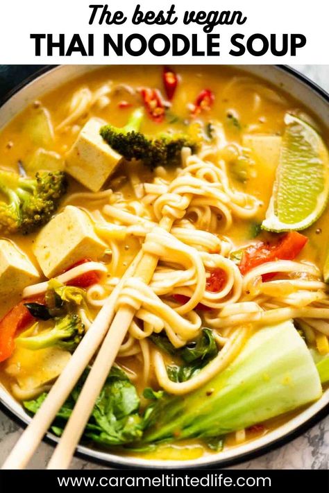 Tofu Noodle Soup, Thai Soup Recipes, Vegan Noodle Soup, Thai Noodle Soups, Udon Noodles Recipe, Udon Noodle Soup, Tofu Noodles, Thai Curry Paste, Thai Soup