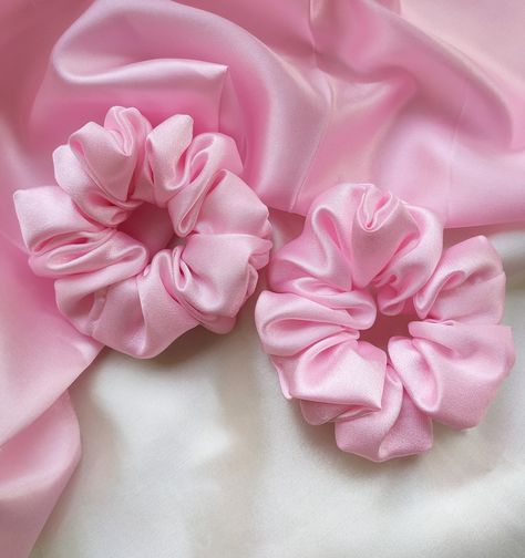 Follow peachy_summer_ on instagram Kawaii Scrunchies, Pretty Scrunchies, Baby Pink Satin, Strawberry Scrunchie, Pink Scrunchie Satin, Pink Hair Scrunchie, Pink Scrunchie, Pink Satin Scrunchie, Elsie Silver