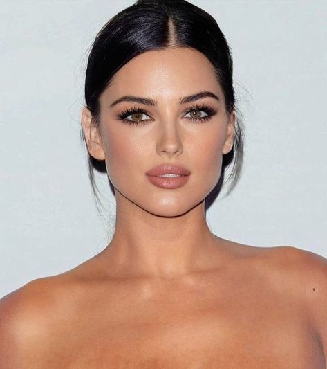 Makeup With Black Hair, Brunette Makeup, Celebrity Makeup Looks, Bride Makeup, Makeup Pictures, Natural Makeup Looks, Glam Makeup, Makeup For Brown Eyes, Girls Makeup