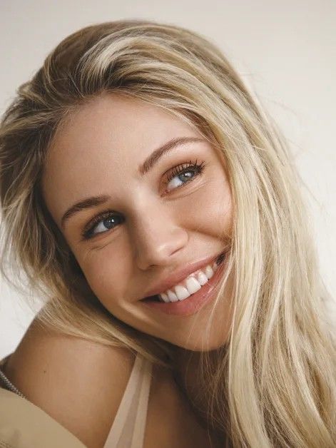 Scarlett Leithold Daisy Calloway, Scarlett Leithold, Scarlett Rose, Tv Girls, Blonde Beauty, Book Girl, Model Agency, Most Powerful, Face Claims