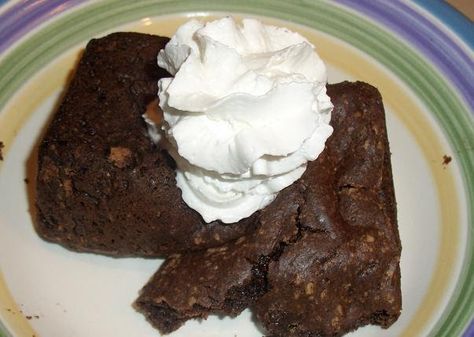 These brownies are my favorite treat right now. I will tell you up front that they have peanut butter in them. From what I can gather, 1 T.... Lean Snacks, Hmr Recipes, Brownie Quest, Medifast Recipes, Diet Journal, Quest Bar, Paleo Dishes, Butter Brownies, Fall Cocktails Recipes