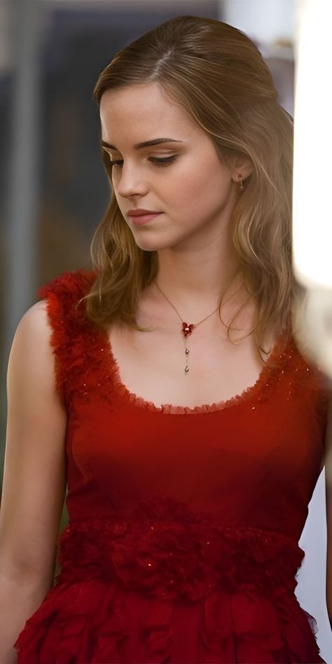 Red Carpet Celebrities, Emma Watson Wallpaper, Harry Potter Ron And Hermione, Emma Watson Harry Potter, Emma Watson Pics, Photo Emma Watson, Ron Hermione, Emma Watson Style, Harry Potter Hermione Granger