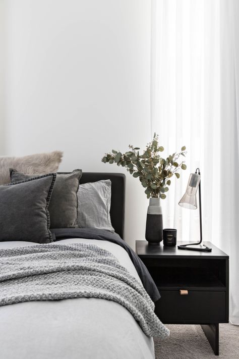 How To Style Grey Bedding, Light Grey Linen Bedding, Grey On Grey Bedding, Black Bedframe Grey Bedding, All Grey Bedding, Grey Bed Linen Styling, Grey Linen Bedding Styling, Dark Gray Bed Bedroom Ideas, Grey Interior Aesthetic