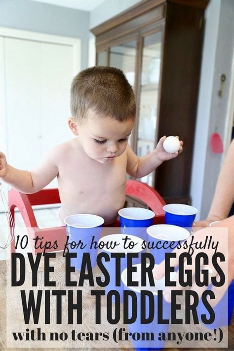 Dyeing Easter eggs with your toddler is a ton of fun, but it can also be stressful if you don't plan ahead! Here are ten simple and awesome ideas for how to make the most of your egg dyeing session. Easter Eggs With Toddlers, Easter Egg Dye, Easter Egg Crafts, Toddler Easter, Easter Traditions, Easter Crafts Diy, Coloring Easter Eggs, Coloring Eggs, Easter Activities