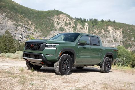 2022 Nissan Frontier, Compact Pickup Trucks, Month Of August, Pole Star, Honda Ridgeline, Chevrolet Colorado, Nissan Frontier, Automotive News, Hyundai Tucson