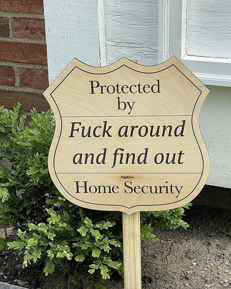 Backyard Office Shed, Beware Of Dog, Engraved Sign, Dog Signs, Home Security Systems, Yard Signs, Funny Signs, Plaque Sign, Home Security