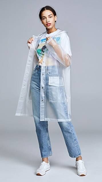 6 Fashion Mistakes NYC Girls Cringe Over | Who What Wear Rainwear Fashion, Evening Accessories, Nyc Girl, Rain Coat, Midi Dress Summer, Girls Wardrobe, Big Fashion, Weekend Wear, Fall Jackets