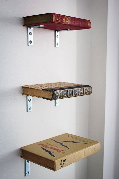 book shelf made from books and brackets, awesome! Cozy Eclectic, Decor Home Living Room, House Tour, Home Room Design, 인테리어 디자인, New Room, Minimalist Home, Home Decor Inspiration, Home Living Room