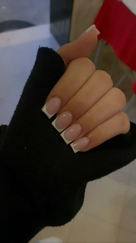 Nice French Tip Nails, Nail Ideas For 10 Yr, Coffin Simple Nails, Clean French Nails, Nails Basic Design, Acrylic Nail French Tip, Basic French Tip Nails, Nails French Tip Short, Nail Inspo French Tip