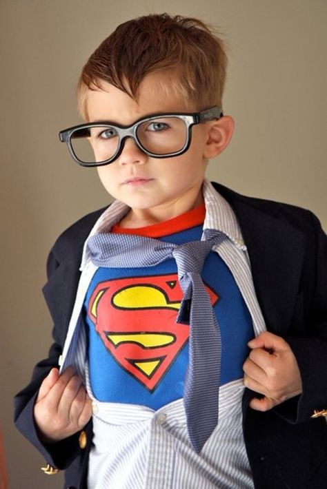 Superman Superman Kids Costume, Diy Karneval, Amazing Halloween Costumes, Photo Halloween, Superman Costumes, Diy Kostüm, Martian Manhunter, Hallowen Costume, Chur