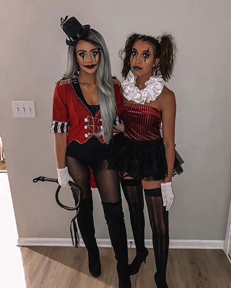 23 College Halloween Costumes and Ideas - Page 2 of 2 - StayGlam Halloween Costumes College Group, Clown Costume Scary, Circus Costumes Women, Creepy Clown Costume, Scary Clown Halloween Costume, Cute Clown Costume, Cute Halloween Costume Ideas, Jester Halloween, Nun Halloween Costume