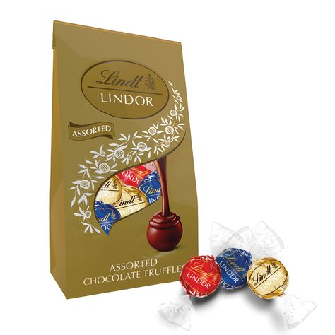 White Chocolat, Truffle Chocolate, Lindt Truffles, Christmas Candy Gifts, White Chocolate Recipes, Caramel Truffle, White Chocolate Truffles, Dark Chocolate Truffles, Lindt Lindor