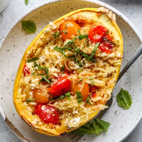 Tomato Pesto Baked Spaghetti Squash, Tomato Pesto Spaghetti Squash, Sides Dishes Healthy Easy, Tomato Pesto Baked Feta Spaghetti Squash, Mediterranean Spaghetti Squash, Spagetti Squash Feta Tomato, Spaghetti Squash With Feta And Tomatoes, Spaghetti Squash Feta Tomato, Baked Feta Spaghetti Squash