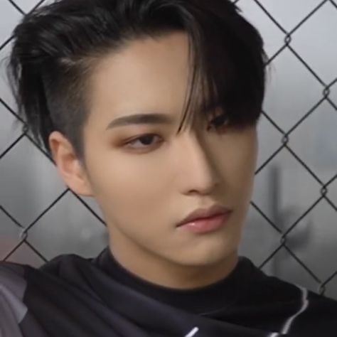 Seong Hwa, Seonghwa Ateez, Park Seong-hwa, Undercut Hairstyles, Sun And Stars, Undercut, Dream Team, Hair Inspo, Art Inspo