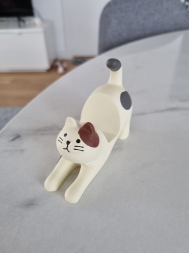 Pottery Phone Holder, Air Dry Clay Phone Stand, Air Dry Clay Phone Holder, Phone Holder Clay, Clay Phone Stand, Clay Phone Holder, Ceramic Phone Holder, Cat Phone Holder, Skill Ideas