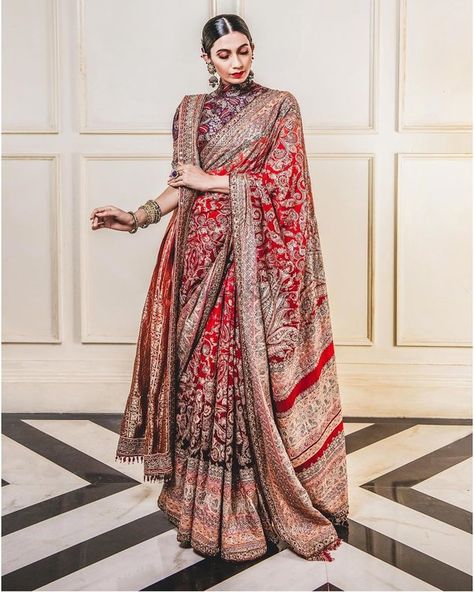 Manish Malhotra Lehenga, Orang India, Indian Wedding Gowns, Designer Bridal Lehenga Choli, Designer Sarees Wedding, Nikkah Dress, Wedding Lehenga Designs, Indian Bride Outfits, Bridal Lehenga Collection