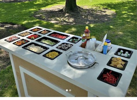 Elote Station Party, Snack Cart Party, Fruit Cart, Gerobak Dorong, Snack Cart, Mobile Food Cart, Sweet Carts, Food Cart Design, Bakery Menu