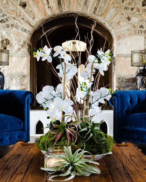 Faux Orchid Arrangements, Neutral Winter Decor, Diy Orchids, Orchid Centerpiece, Coffee Table Flowers, Faux Orchid, Garden Organization, Orchid Centerpieces, Table Flower Arrangements