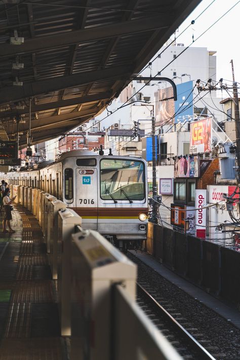 Exploring Nakameguro, Tokyo - A guide to the hip, artsy neighborhood — Barrettish Nakameguro Tokyo, Tokyo Japan Aesthetic, Starbucks Reserve Roastery, Tokyo Neighborhoods, Japan November, Tokyo Guide, Tokyo Aesthetic, Starbucks Reserve, Japan Vacation